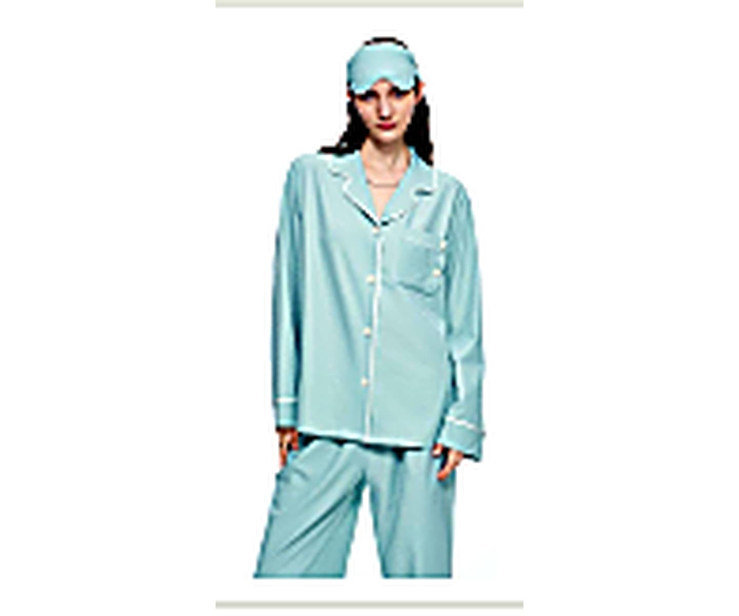 Relaxed Knit Lounge Set wearing and construction view 3