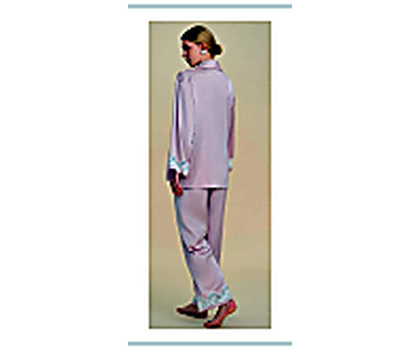 Blush Easy Lounge Set wearing and construction view 2