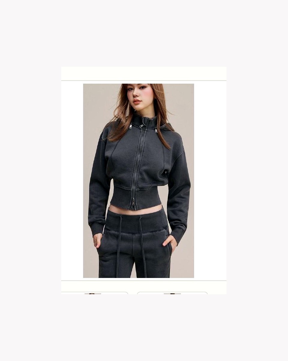 Cropped Hoodie Pant Set product reference for custom casual fashion manufacturing