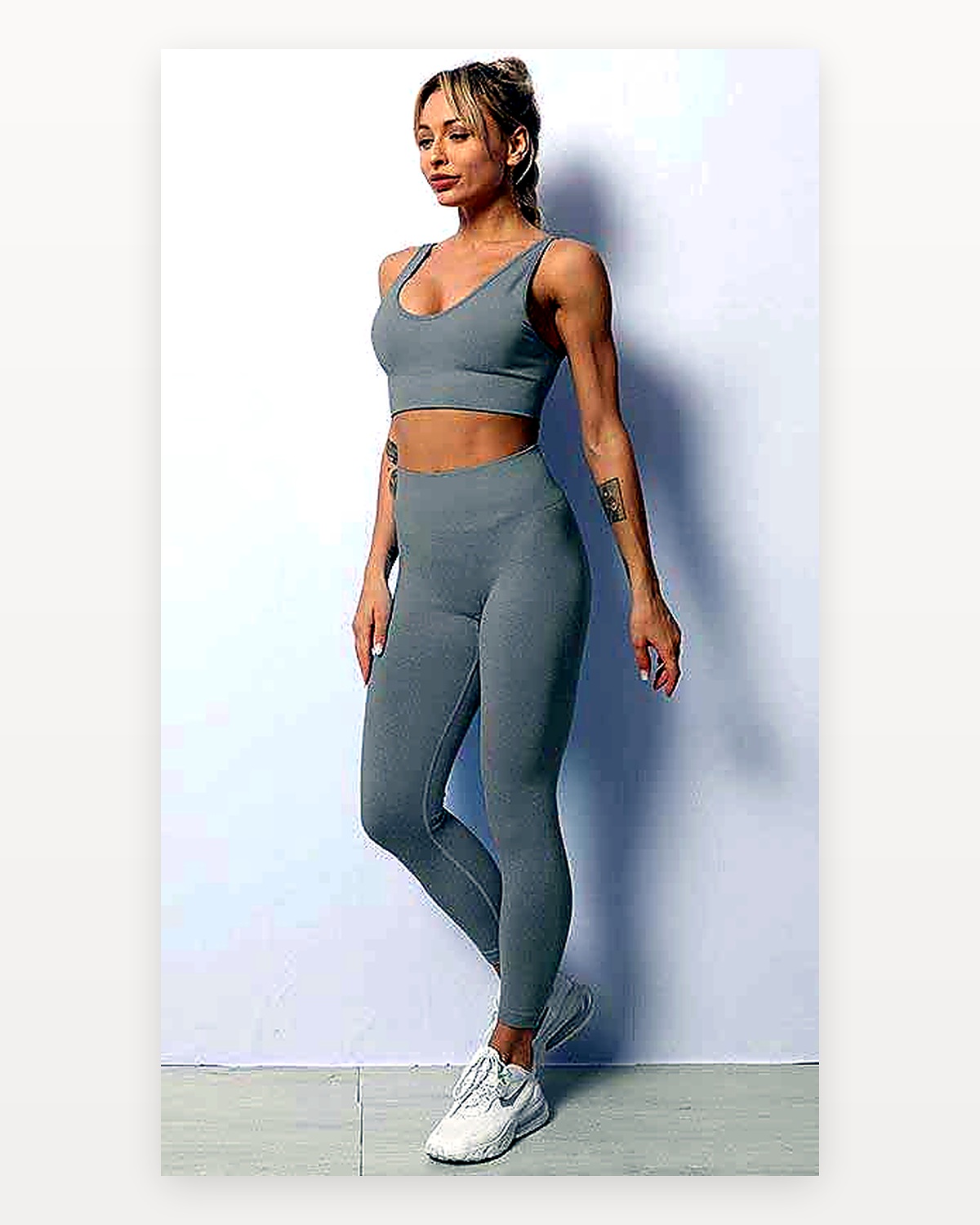 Color Seamless Training Set seamless activewear product reference for Yinshan B2B development